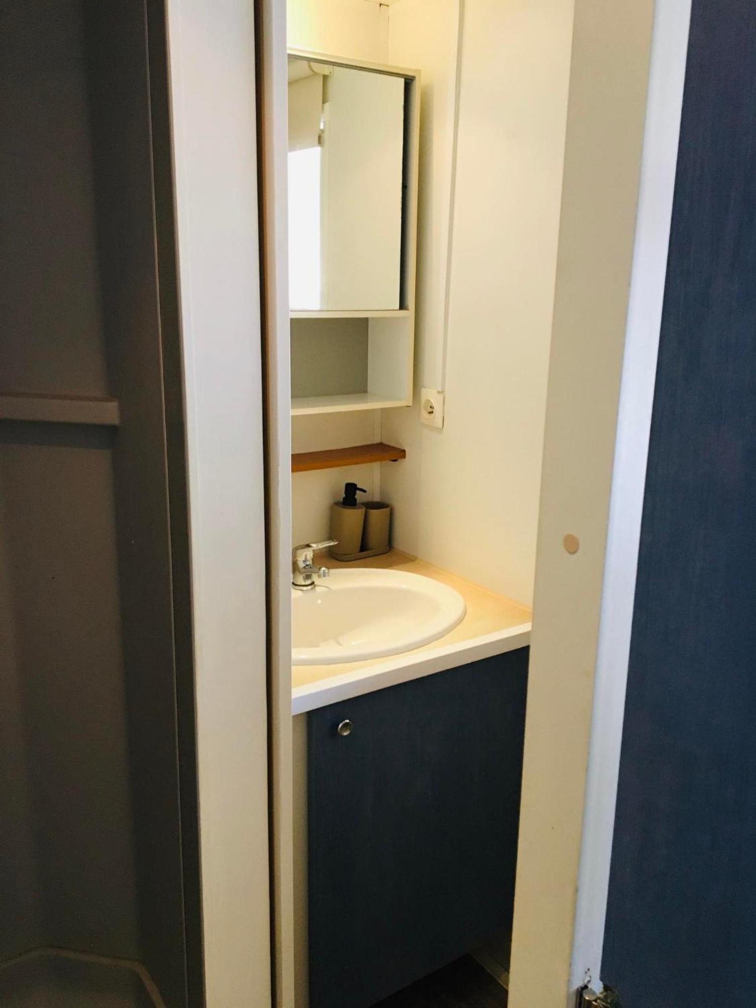 Mobil-Home Avec Grand Jardin Sérignan Exteriör bild